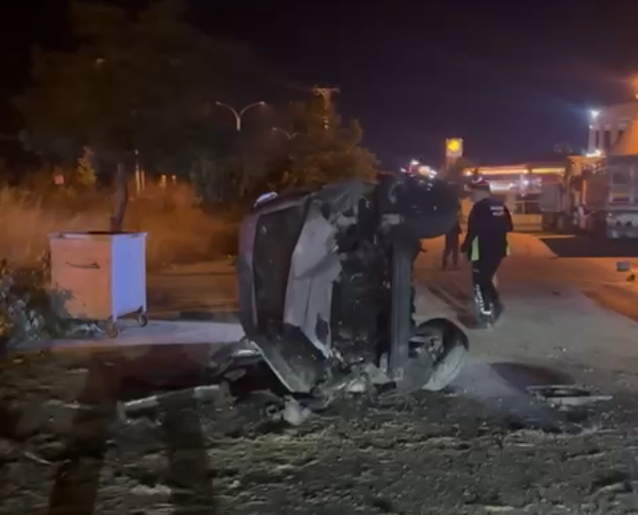 Karasu Sanayi Işıklarında Feci Kaza: Araç Takla Attı, Motoru Yerinden Fırladı